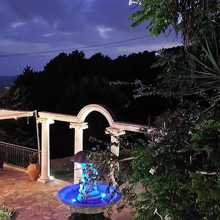 Bellavista Versilia * ピエトラサンタ
